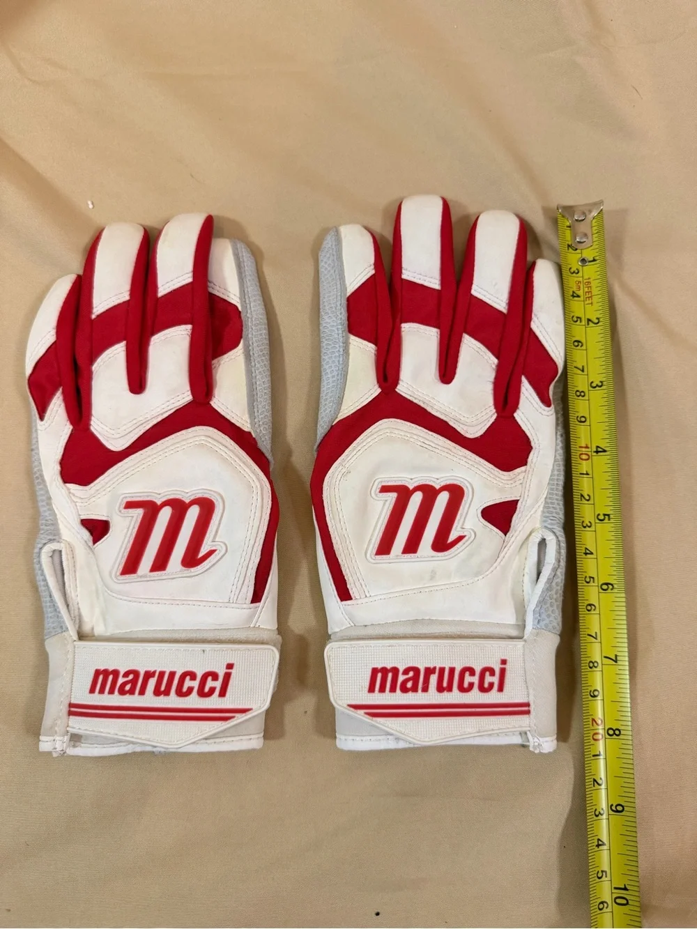 Marucci batting gloves medium